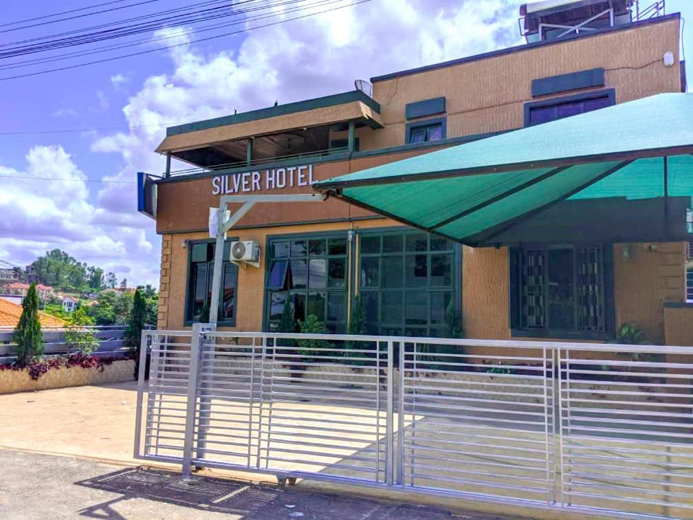 كيغالي Silver Resident Hotel Near Convention Center المظهر الخارجي الصورة